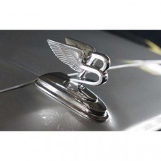 Flying B-sculpture (50500BOEM) on Bentley Continental